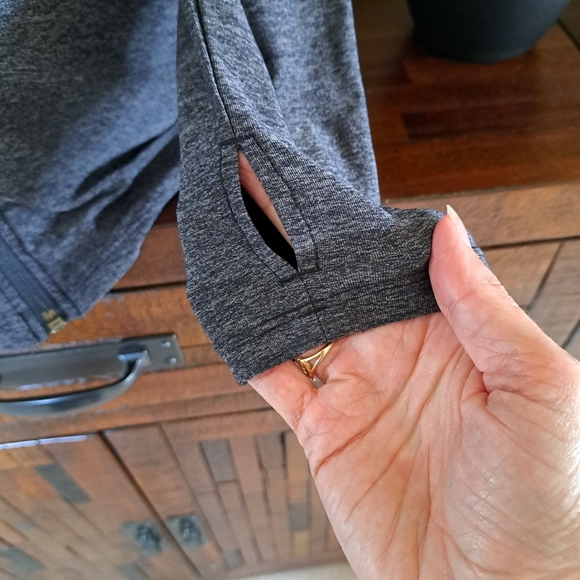 Tuff Athletics Zip Front Active Jacket Grey  Medium Activewear Top Long Sleeved - Picture 9 of 15